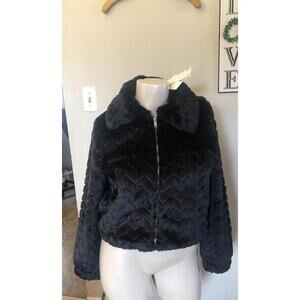 NWT Band Of The Free Jacket Women’s M L Black Val Chevron Faux Fur CROPPED